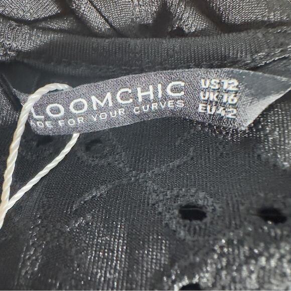 Bloomchic Solid Pocket Laser Cut Surplice Neck Knee Dress Black Size 12 NWT - Picture 5 of 6